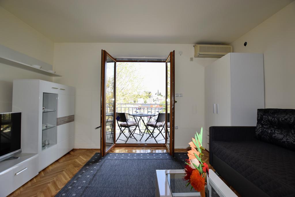 Apartments Dobranic Crikvenica Esterno foto